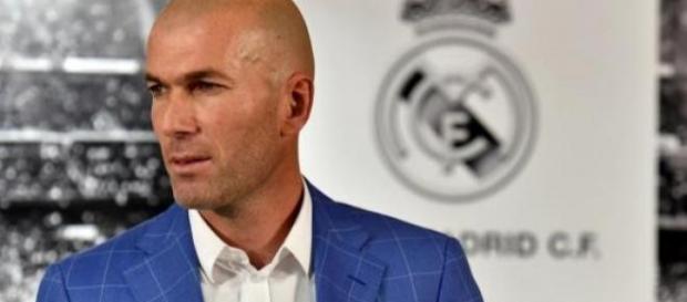 Mercato : Une pépite du Real Madrid en route pour la Premier League ? Mercato : Une pépite du Real Madrid en route pour la Premier League ?