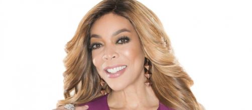 Wendy Williams calls out Carrie Underwood over face scar. [Image Credit: @WendyWilliams/Twitter]