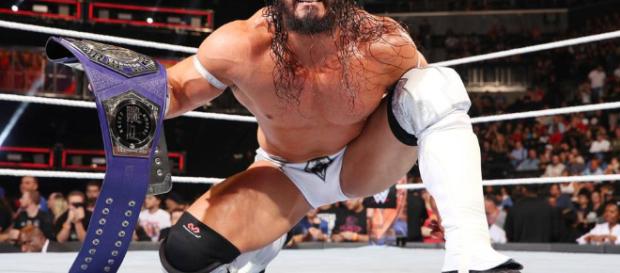 Neville salió de la WWE y, a pesar de los rumores, todavía no ha vuelto a la lucha libre. Neville salió de la WWE y, a pesar de los rumores, todavía no ha vuelto a la lucha libre.