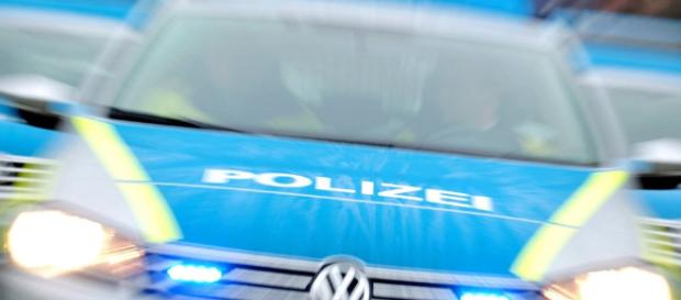 Räuberduo schlägt in Essen 17-Jährige mit Bierflasche nieder | NRZ ... - nrz.de Räuberduo schlägt in Essen 17-Jährige mit Bierflasche nieder | NRZ ... - nrz.de