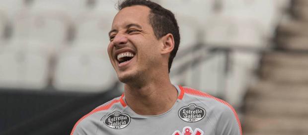 Rodriguinho fez 9 dos 35 gols do Corinthians no ano. Rodriguinho fez 9 dos 35 gols do Corinthians no ano.
