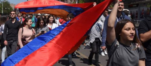 Dopo giorni di proteste in Armenia, si dimette premier Sargsyan - ilgiornale.it