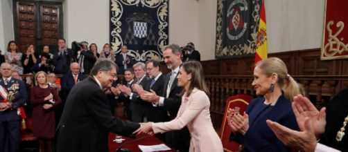 Sergio Ramírez recoge el Premio Cervantes de manos de Felipe VI