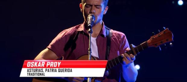 Un australiano de 18 años se convierte en fenómeno viral en Asturias Un australiano de 18 años se convierte en fenómeno viral en Asturias