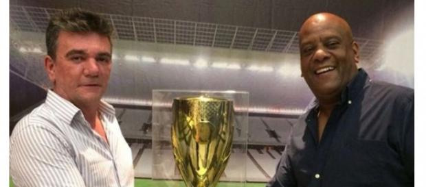 Diretoria do Corinthians deixa torcida revoltada Diretoria do Corinthians deixa torcida revoltada