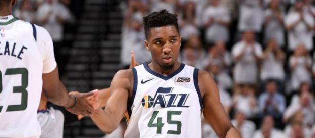 Donovan Mitchell foi o cestinha do jogo com 33 pontos. (Foto: Garrett Ellwood/NBAE) Donovan Mitchell foi o cestinha do jogo com 33 pontos. (Foto: Garrett Ellwood/NBAE)