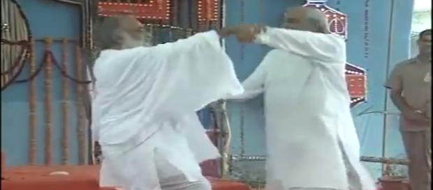 Ex-BJP PM dancing with Baba Asaram. (image Credit: Vipulgarg/ youtube.com) Ex-BJP PM dancing with Baba Asaram. (image Credit: Vipulgarg/ youtube.com)
