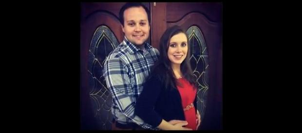 Josh Duggar and Anna Duggar. (Image from USA Express / YouTube.) Josh Duggar and Anna Duggar. (Image from USA Express / YouTube.)