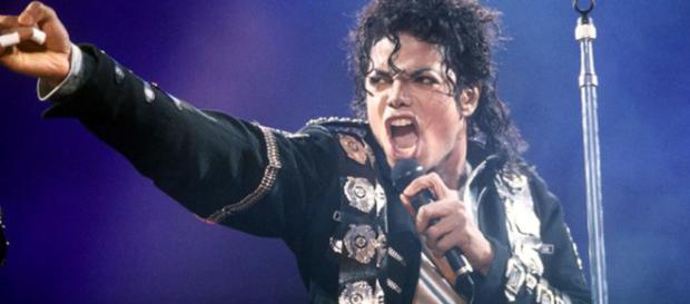 Michael Jackson morreu aos 50 anos de idade. Michael Jackson morreu aos 50 anos de idade.