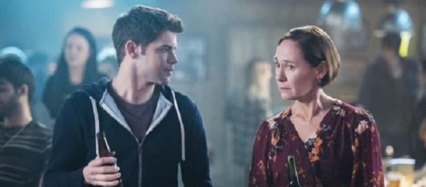 Para más de Jeremy Jordan como Winn Schott, sintonice a Supergirl los lunes a las 8 p. M. ET en The CW. Para más de Jeremy Jordan como Winn Schott, sintonice a Supergirl los lunes a las 8 p. M. ET en The CW.