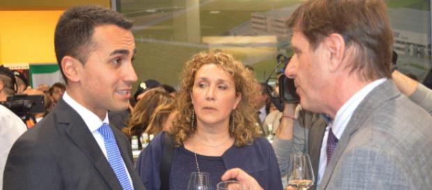 Pensioni: abolizione Fornero non è più tra priorità M5s, Di Maio apre al Pd di Renzi sul nuovo governo Pensioni: abolizione Fornero non è più tra priorità M5s, Di Maio apre al Pd di Renzi sul nuovo governo