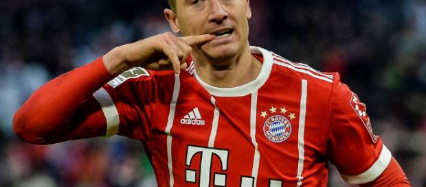 Robert Lewandowski es seguido por grandes clubes Robert Lewandowski es seguido por grandes clubes