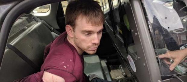 Tiroteo de Waffle House sospechoso Travis Reinking capturado - CBS News - cbsnews.com Tiroteo de Waffle House sospechoso Travis Reinking capturado - CBS News - cbsnews.com