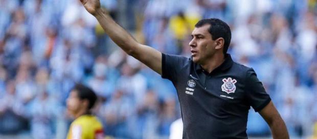 Fábio Carille conta com meia que está com o contrato terminando Fábio Carille conta com meia que está com o contrato terminando