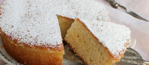 Torta allo yogurt e alla vaniglia - giallozafferano.it