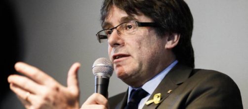 Catalunya: Puigdemont y Comín votan en el Parlament y Cs recurrirá al TC