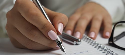 How to write like a pro with five simple techniques. Image credit | Public Domain |Pexels.