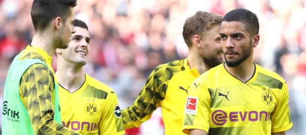 Borussia Dortmund: Jeremy Toljan zum VfB Stuttgart? - derwesten.de Borussia Dortmund: Jeremy Toljan zum VfB Stuttgart? - derwesten.de