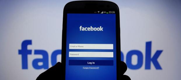 El jefe de tecnología Mike Schroepfer fue preguntado por qué Facebook había amenazado con demandar al periódico El jefe de tecnología Mike Schroepfer fue preguntado por qué Facebook había amenazado con demandar al periódico