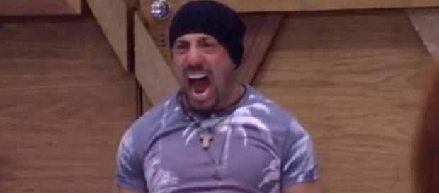 Kaysar é acolhido por fãs e pode levar R$ 1,5 milhão. (foto reprodução). Kaysar é acolhido por fãs e pode levar R$ 1,5 milhão. (foto reprodução).