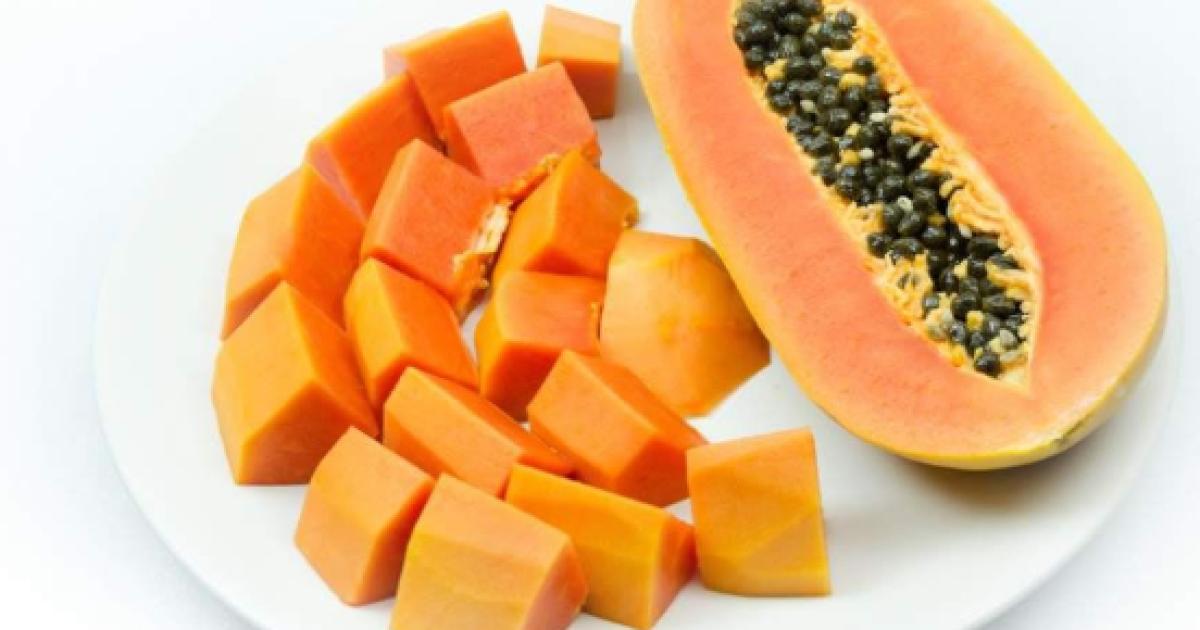 ¿Por qué es importante comer papaya todos los días?