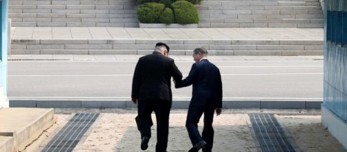 Kim Jong-Un y Moon Jae-in firman un acuerdo de paz