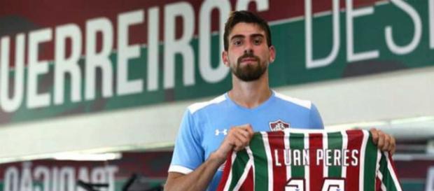 Luan Peres pode ser titular contra o São Paulo (Foto: Lucas Merçon) Luan Peres pode ser titular contra o São Paulo (Foto: Lucas Merçon)