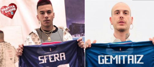 Sfera Ebbasta e Gemitaiz con la maglia della nazionale cantanti