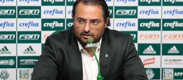 Alexandre Mattos é o diretor de futebol do Verdão Alexandre Mattos é o diretor de futebol do Verdão