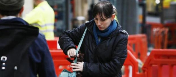 Emma-Jane Kurtz foi condenada por negligenciar a própria mãe Emma-Jane Kurtz foi condenada por negligenciar a própria mãe