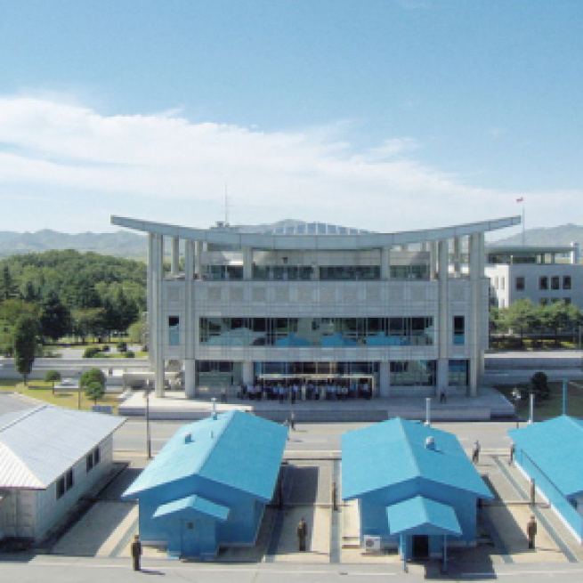 Demilitarized Zone (DMZ) separating North and South Korea (Image credit – yeowhatzup, Wikimedia Commons)