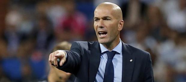 El entrenador de los merengues alerta y molesto El entrenador de los merengues alerta y molesto