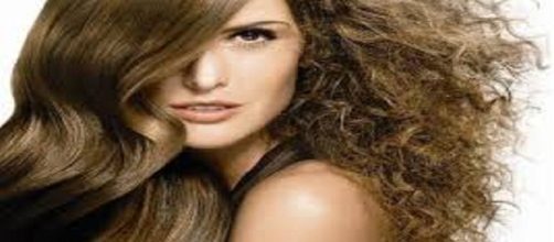 Consejos para evita el efecto frizz en tu cabello