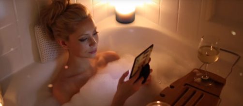 Spend your night in a bubble bath and treat yourself. - [Image via: VasseurBeauty/ YouTube Screenshot]