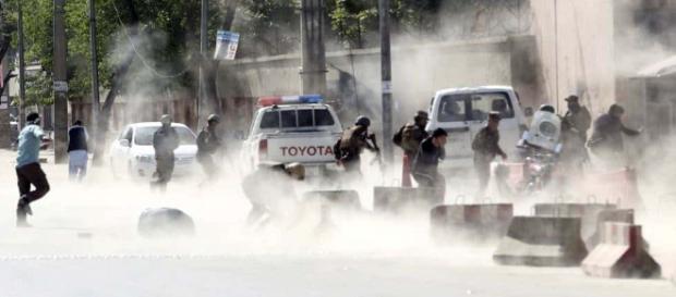 Doble atentado en Kabul mata a 25 personas, Doble atentado en Kabul mata a 25 personas,