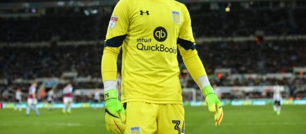 Grandes equipos de Inglaterra observan a Sam Johnstone . Grandes equipos de Inglaterra observan a Sam Johnstone .