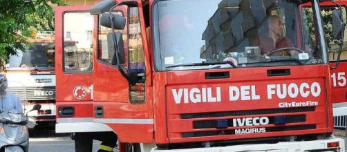 Castellammare, anziana salvata dalle fiamme in casa - tp24.it