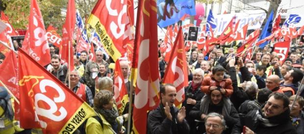 Macron face à la fronde sociale et pas seulement celle de la SNCF Macron face à la fronde sociale et pas seulement celle de la SNCF