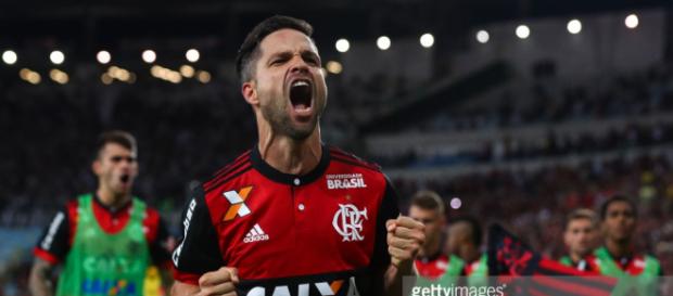 Diego é um das principais esperanças para a Libertadores e Campeontato Brasileiro. Diego é um das principais esperanças para a Libertadores e Campeontato Brasileiro.