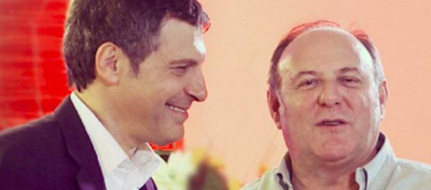 Gerry Scotti riappare visibilmente dimagrito Gerry Scotti riappare visibilmente dimagrito