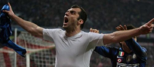 L'esultanza di Goran Pandev dopo il gol al Bayern nella Champions League 2010/2011