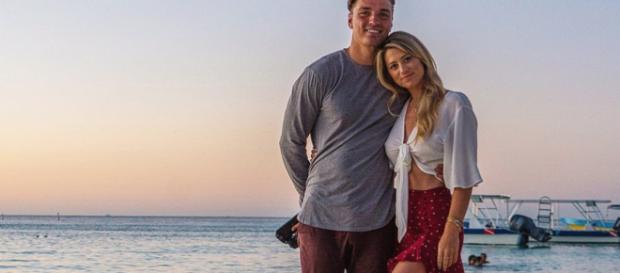 Dean and Lesley from the Bachelor franchise split {Instagram via @Lesleyannemurphy} Dean and Lesley from the Bachelor franchise split {Instagram via @Lesleyannemurphy}