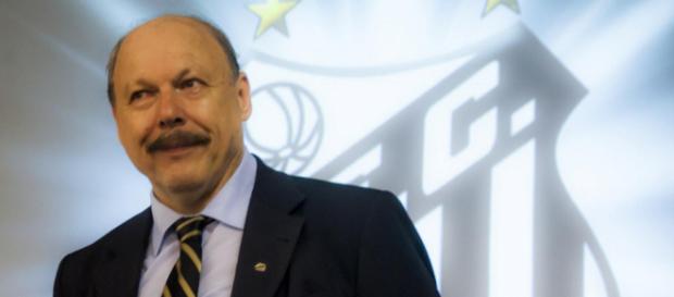 Diretoria do Santos tem ido atrás de jovens jogadores Diretoria do Santos tem ido atrás de jovens jogadores