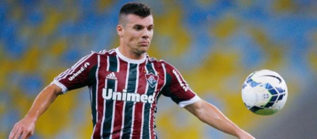 Jogador e técnico discutiram nos vestiários Jogador e técnico discutiram nos vestiários