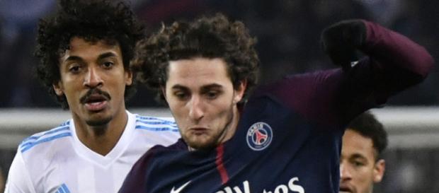 PSG : Adrien Rabiot suivi par la Juventus de Turin PSG : Adrien Rabiot suivi par la Juventus de Turin