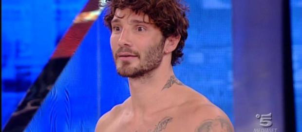 Stefano De Martino, inviato de L'Isola dei famosi Stefano De Martino, inviato de L'Isola dei famosi