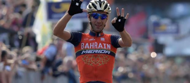 Vincenzo Nibali, lo 'Squalo dello Stretto' si ritira dal Giro dei Paesi Baschi. Vincenzo Nibali, lo 'Squalo dello Stretto' si ritira dal Giro dei Paesi Baschi.