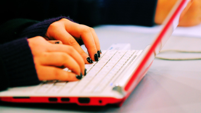 Gli autori delle truffe sono stati denunciati dai Carabinieri.