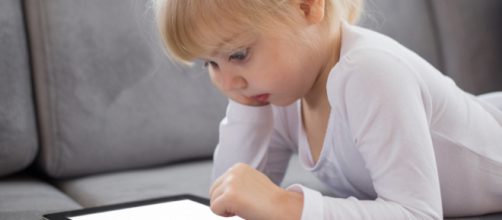 Kids and Computers - Risks and Rewards - allaboutvision.com