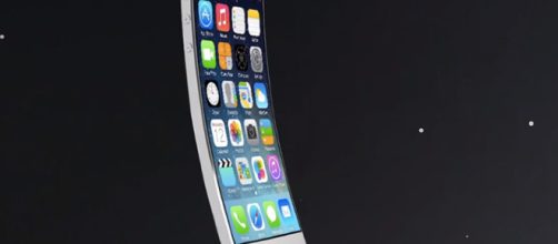 Los nuevos dispositivos iPhones vendrán con la pantalla curva